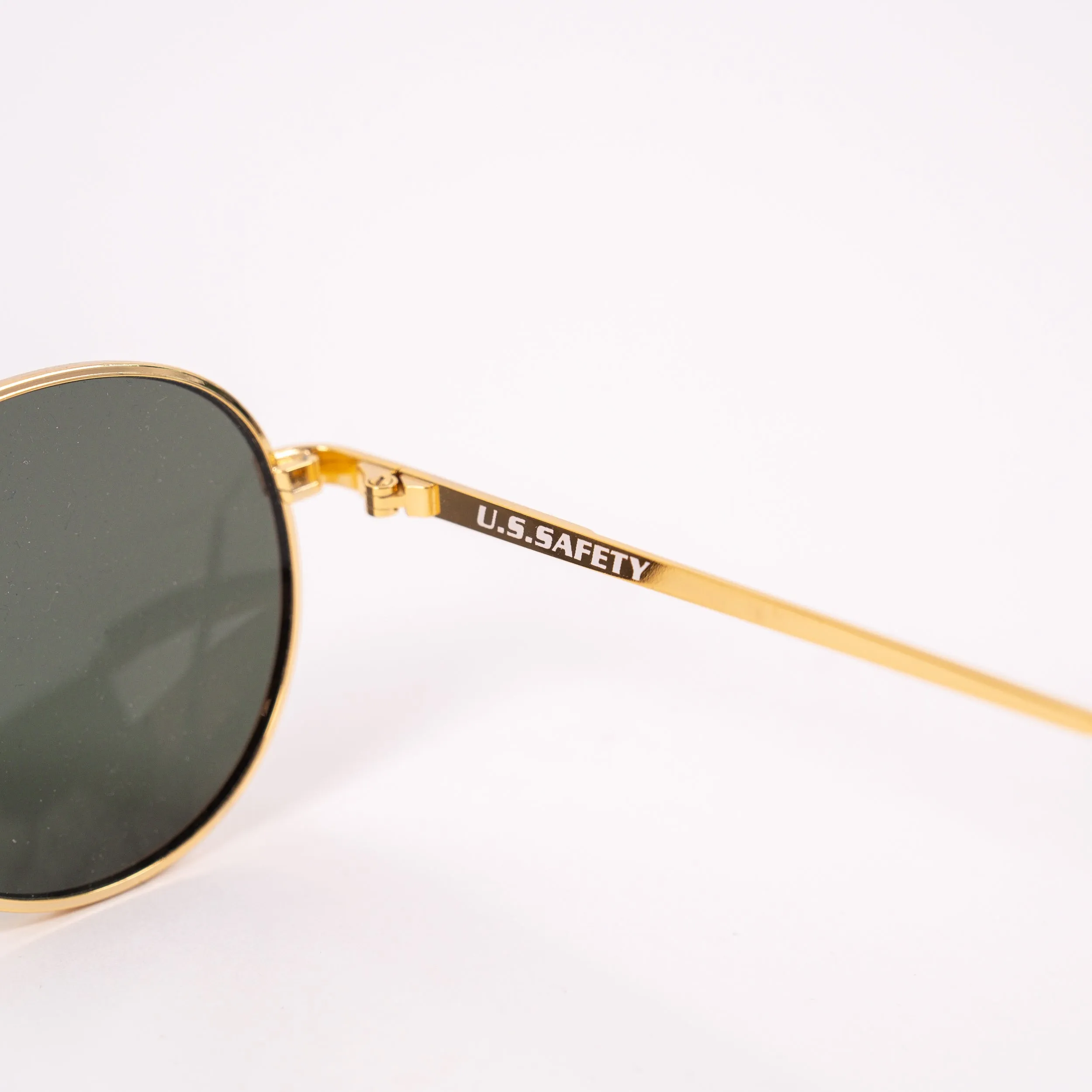 PILOT CLASSIC ROUND SUNGLASSES